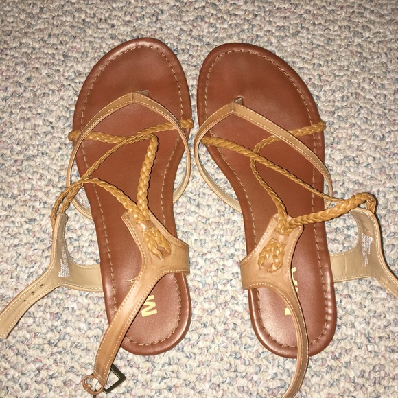 mia girl sandals